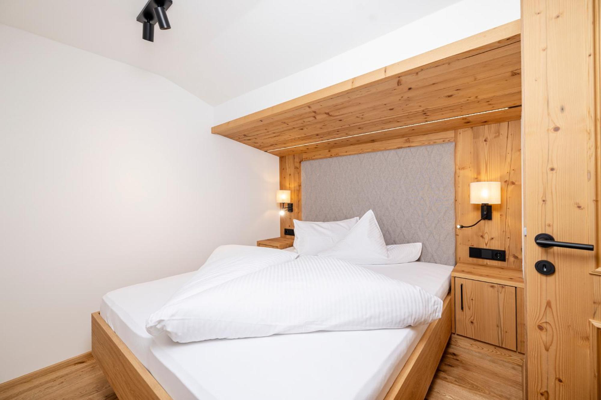 Aparthotel Landhaus St. Joseph Mayrhofen Kültér fotó