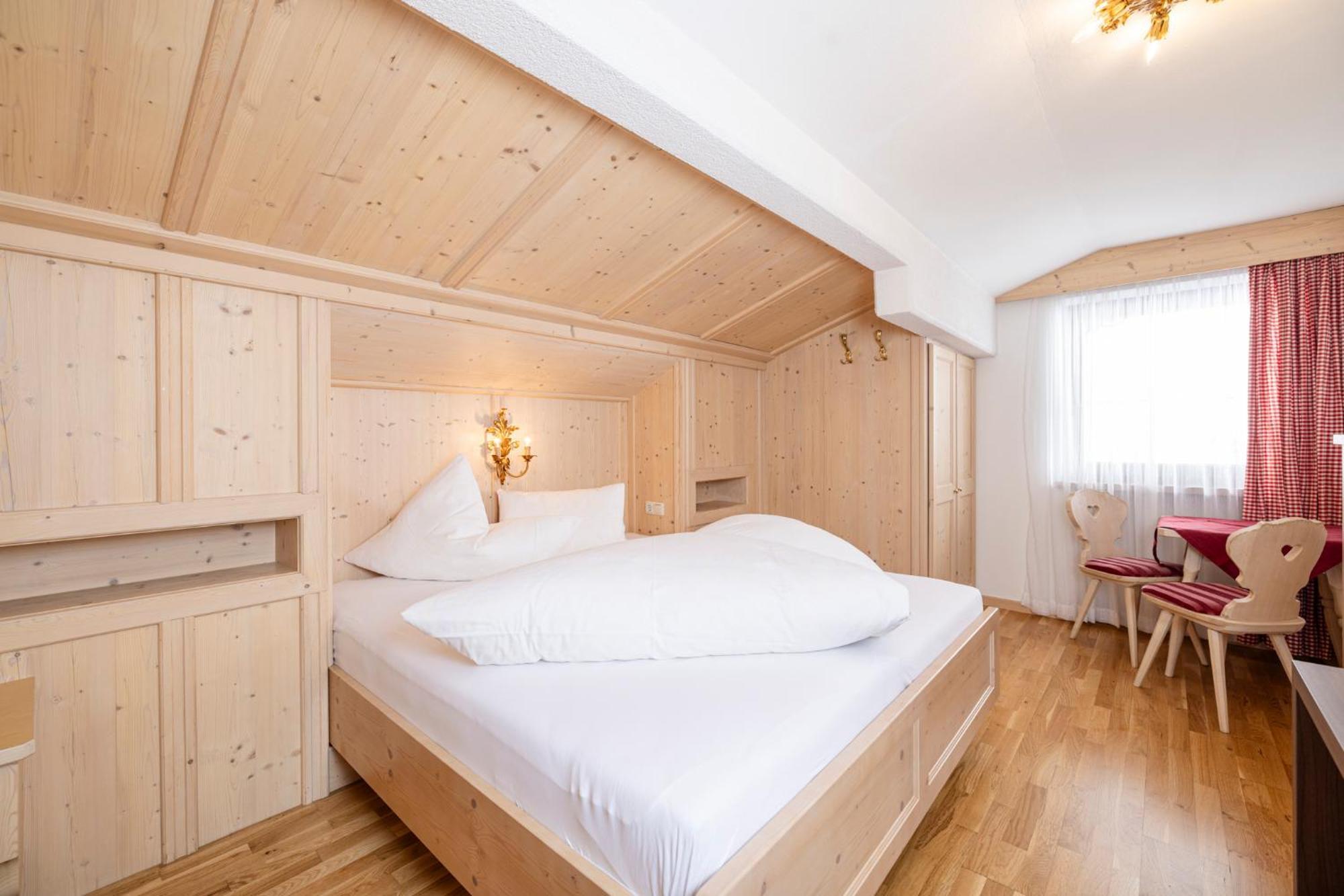 Aparthotel Landhaus St. Joseph Mayrhofen Kültér fotó