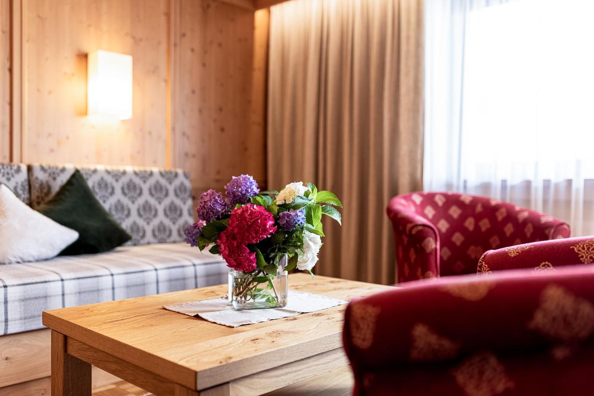 Aparthotel Landhaus St. Joseph Mayrhofen Kültér fotó