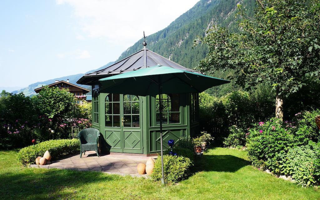 Aparthotel Landhaus St. Joseph Mayrhofen Kültér fotó